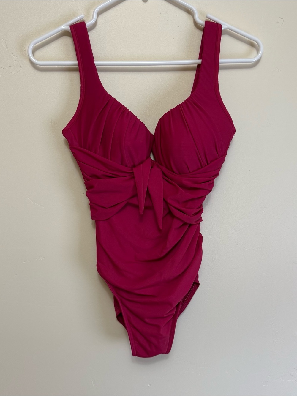 Miraclesuit Pink Magenta One Piece Bathing Suit Vacation Pool Beach